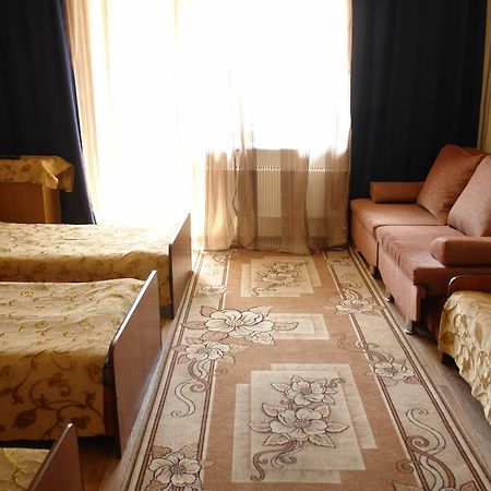 Yuventa Διαμέρισμα Τσελιαμπίνσκ Δωμάτιο φωτογραφία